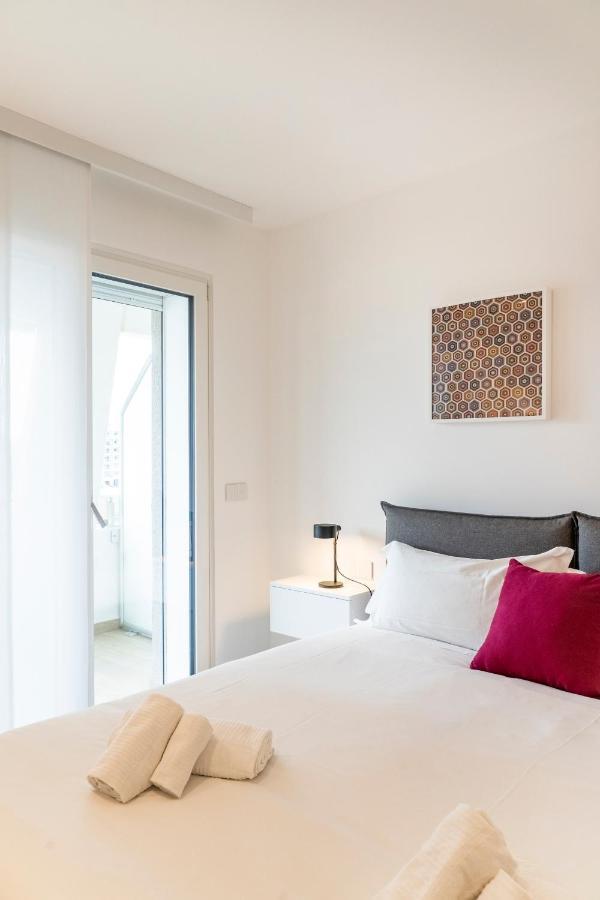 Gentile 46 Luxury Accomodation Apartment Бари Екстериор снимка