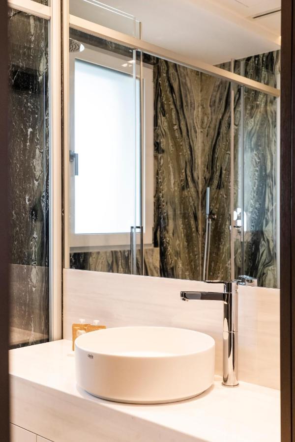 Gentile 46 Luxury Accomodation Apartment Бари Екстериор снимка